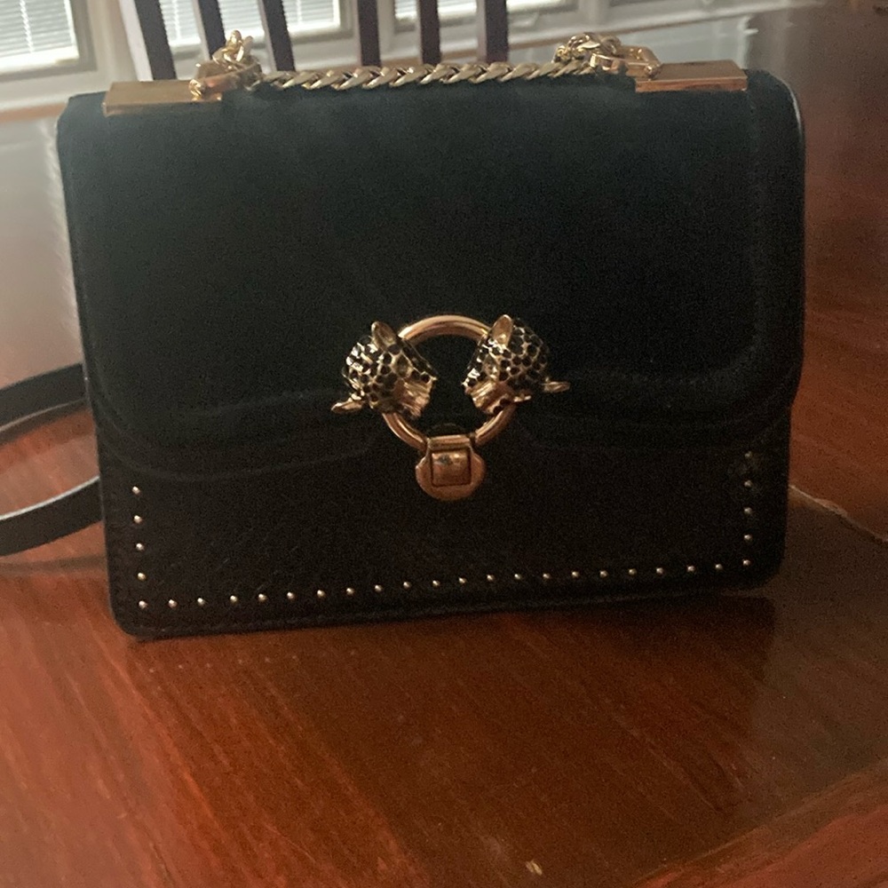 Chic Black and Gold Crossbody Bag